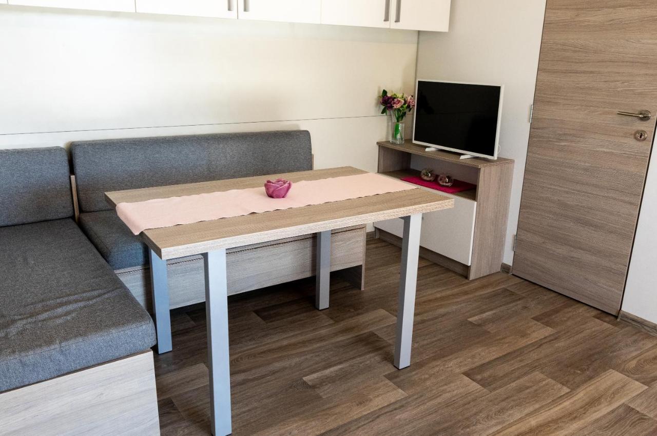 Mobile Home Whit Sea View Lavojesa 드라게 외부 사진