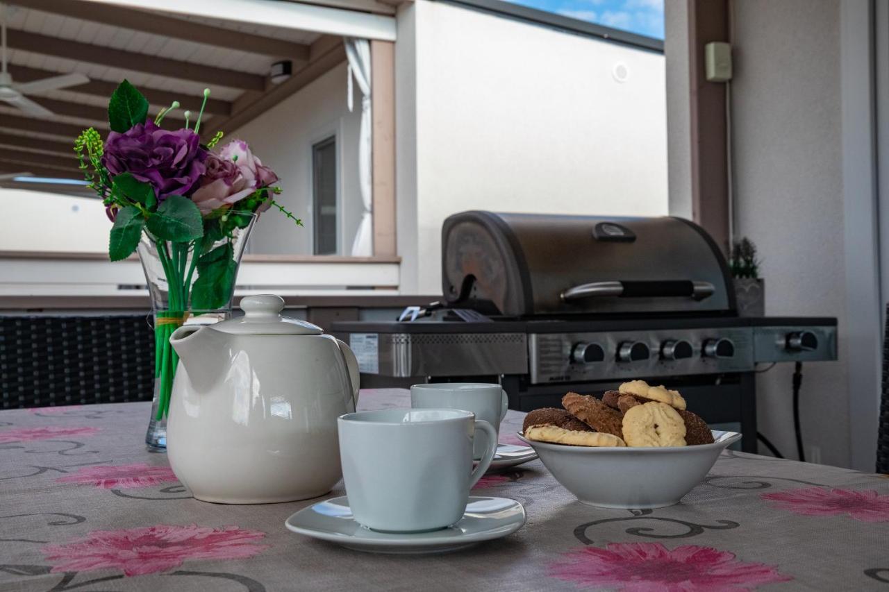 Mobile Home Whit Sea View Lavojesa 드라게 외부 사진