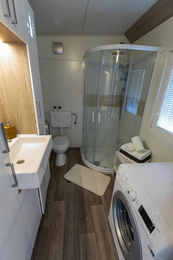 Mobile Home Whit Sea View Lavojesa 드라게 외부 사진