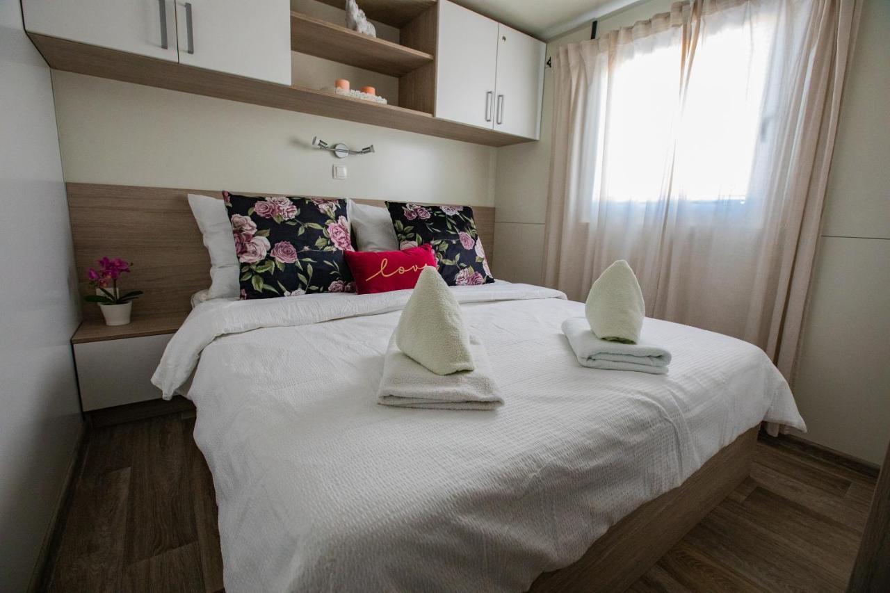 Mobile Home Whit Sea View Lavojesa 드라게 외부 사진